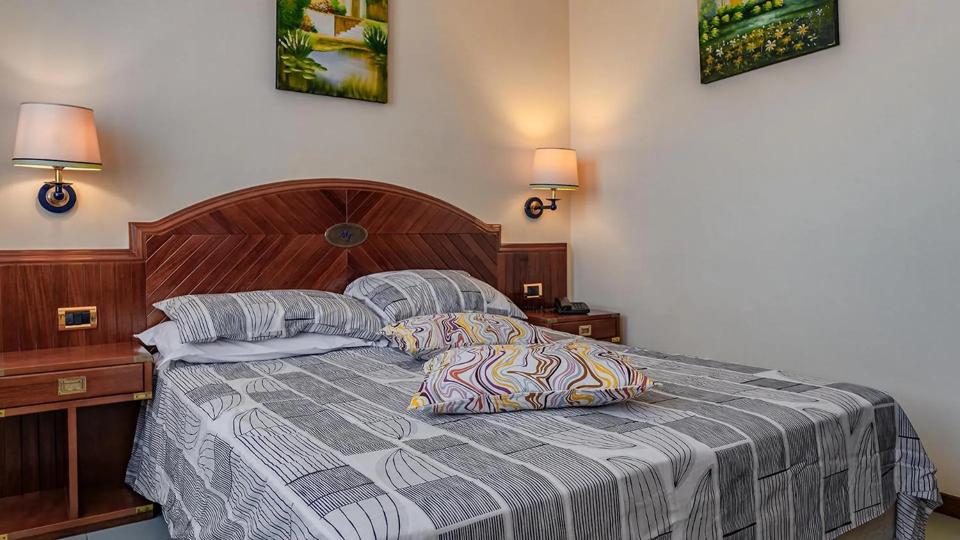 Vintage Hotel Tornese - Business & Events Cecina  Italy