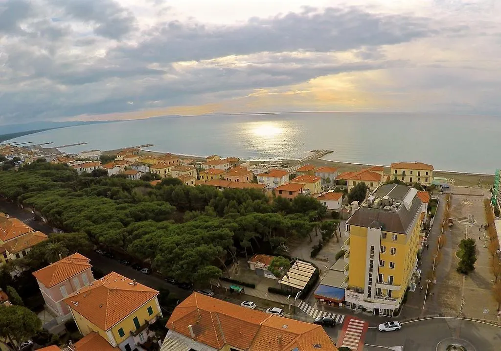 Vintage Hotel Tornese - Business & Events Cecina  Italy