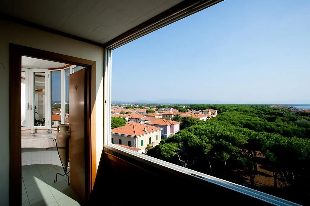 Vintage Hotel Tornese - Business & Events Cecina  4*, Cecina (Livorno)